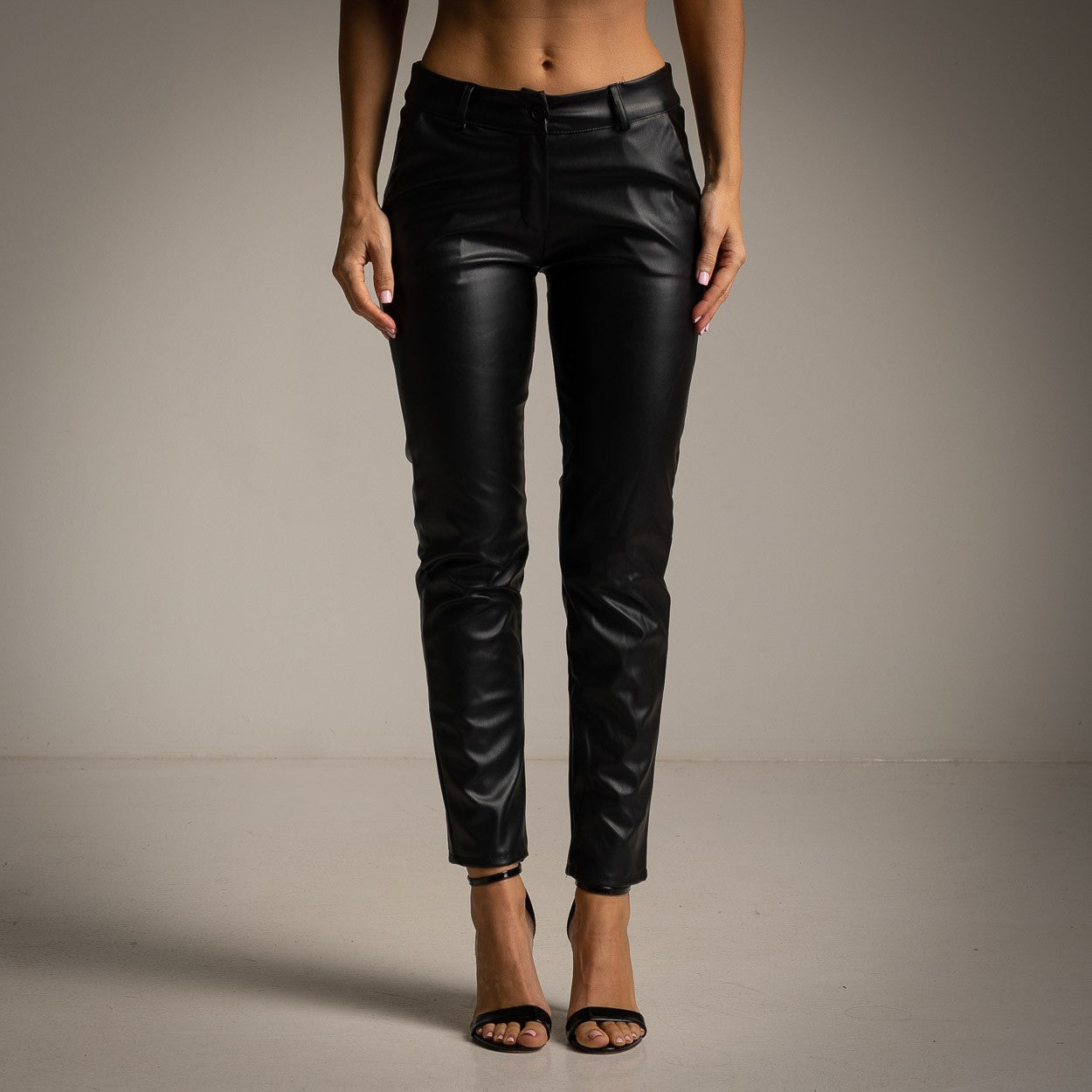 PANTALON CUIR