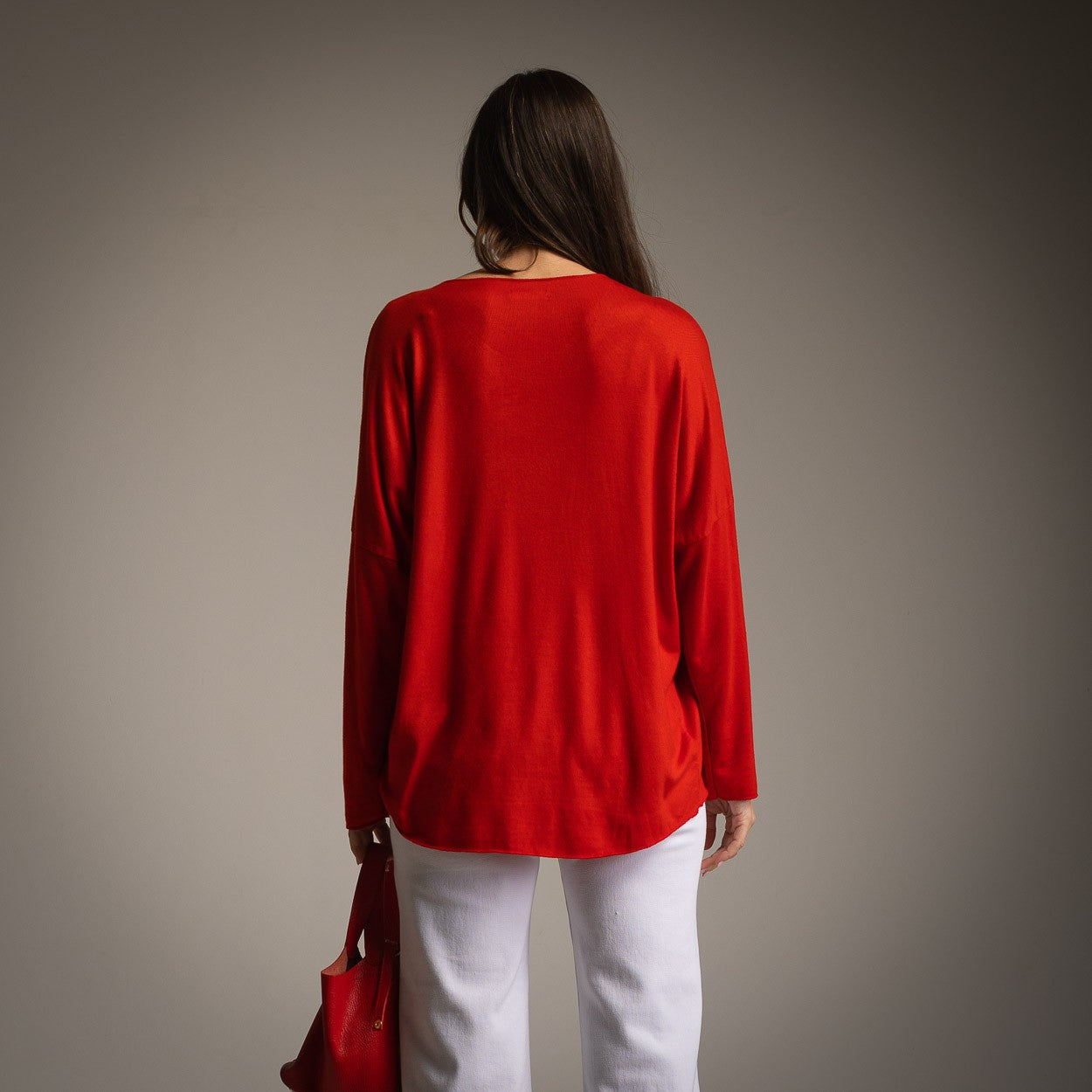 T-SHIRT AVEC NŒUD EN STRASS ROUGE